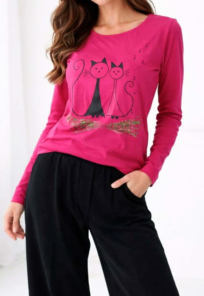 bluza roz din bumbac pictata manual cu pisicute